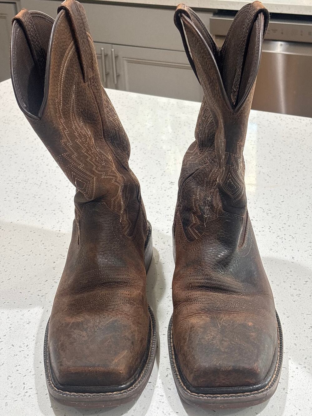 Men’s sz 9 ROCKY Boots